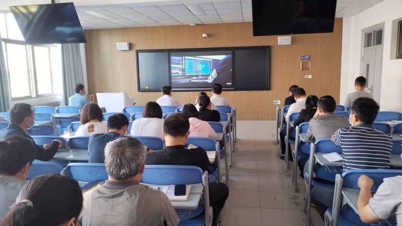 企业内训定制费用并非一成不变，其构成通常包括以下几个方面：